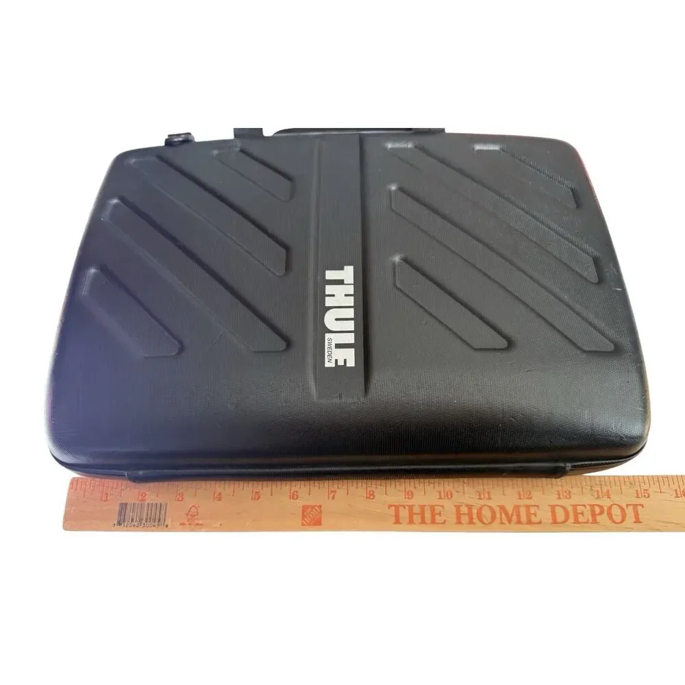 Thule Gauntlet Attaché Laptop Case 13